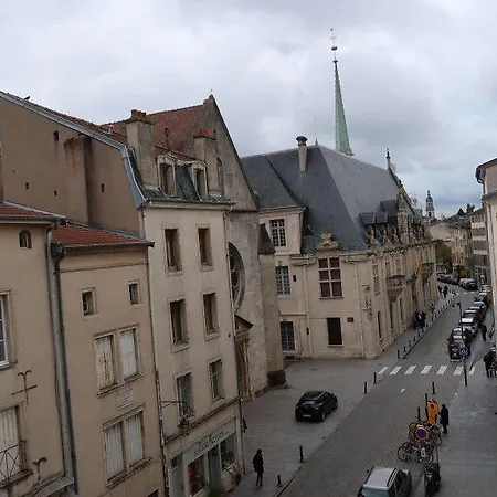 La Victoria -vieille Ville&pépinière -50m2 Nancy