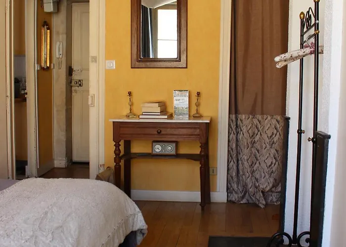 La Victoria -vieille & Pepiniere -50m2 Apartament *